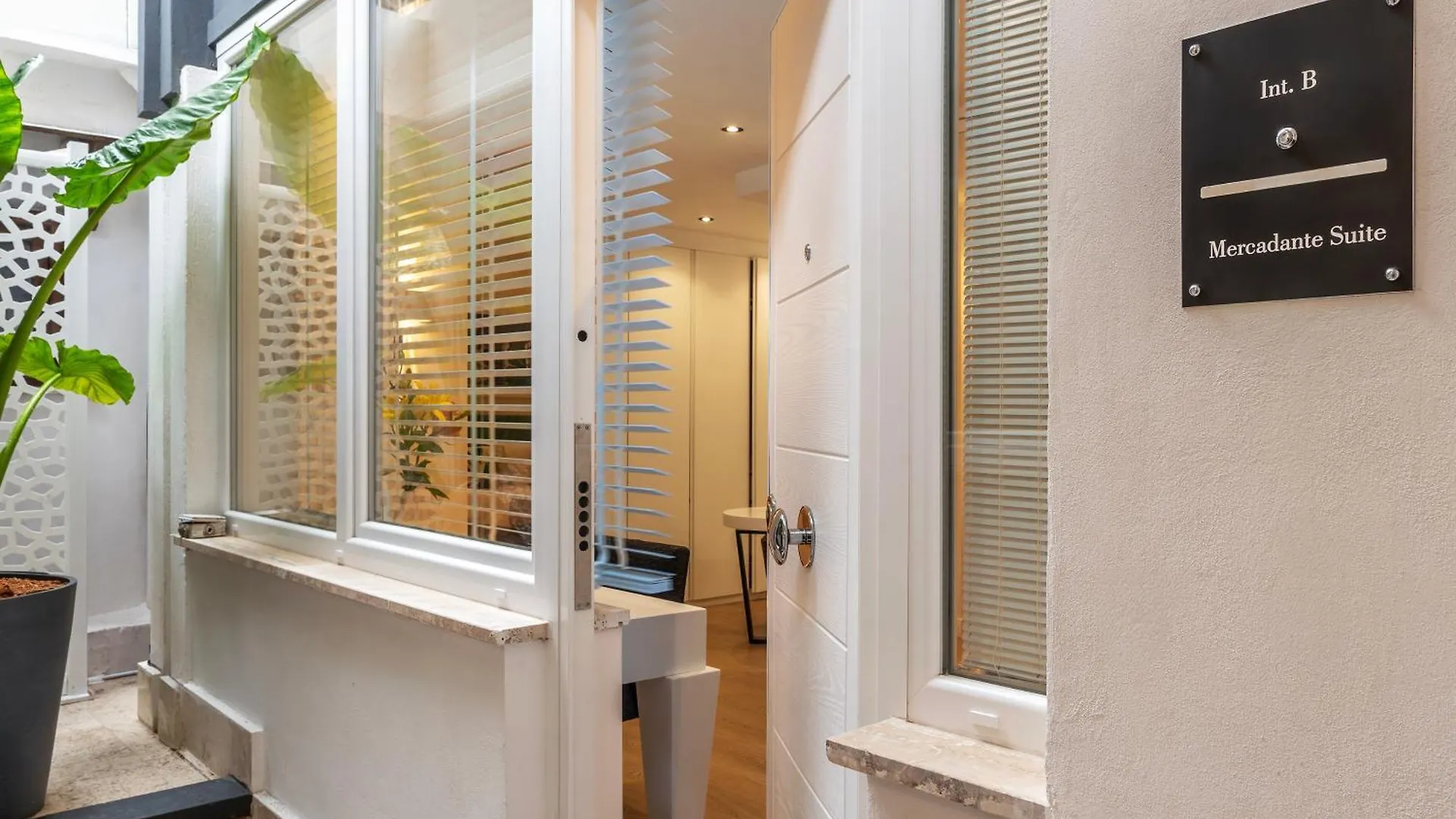 Borghese Luxury Suite Rom Apartment